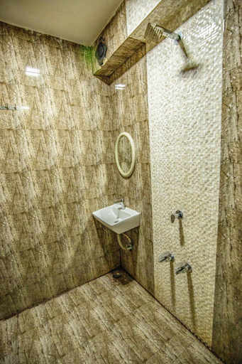 Bathroom 3, Hotel Star Palace, Rajkot