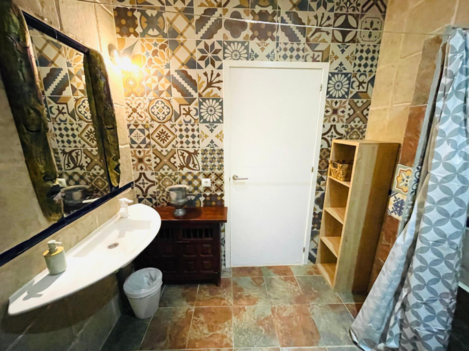 Bathroom 2, Tarifa Kitehouse, Cádiz