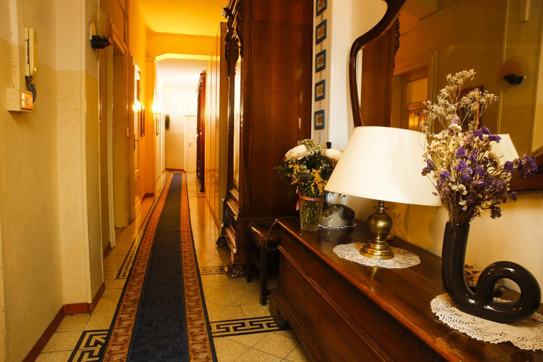 Public Area 2, Albergo Garisenda, Bologna
