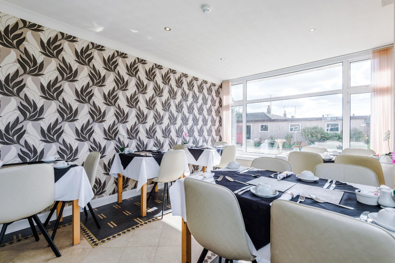 Food & Drinks 5, Holcombe Guest House, North Lincolnshire