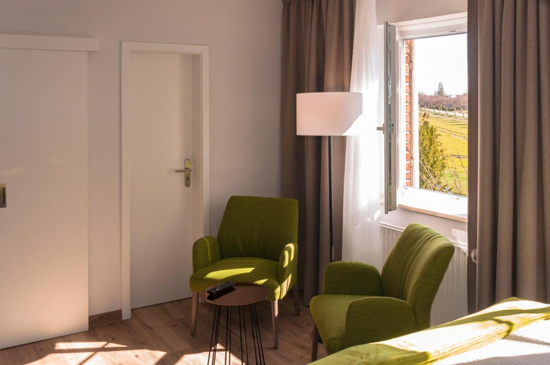 Bedroom, LINDENHOF Hotel Garni, Ostholstein