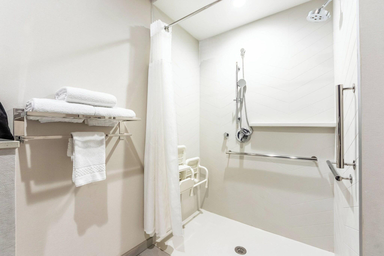 Bathroom 4, Fairfield Inn & Suites by Marriott Dallas Plano/Frisco, Collin