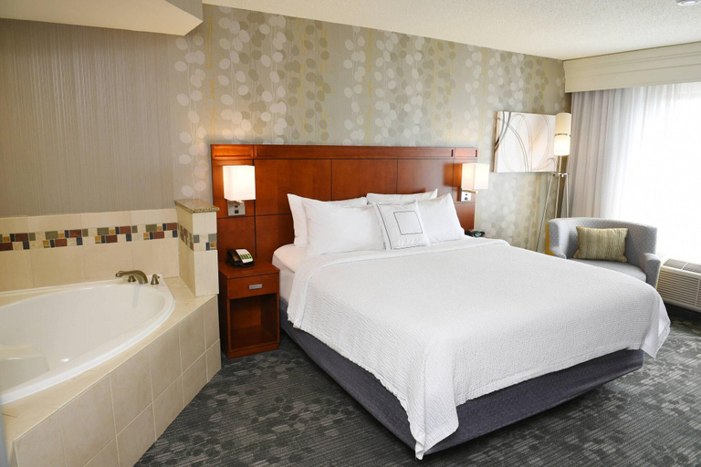 Bedroom 3, Courtyard Sioux Falls, Minnehaha