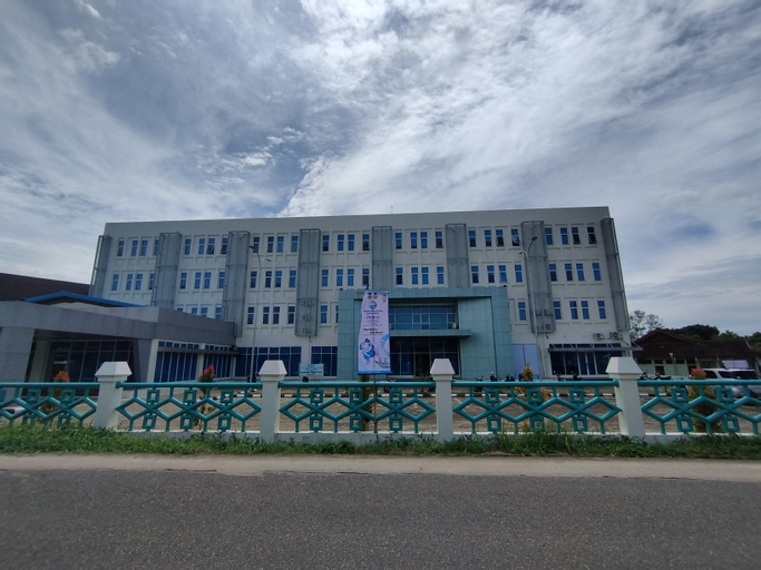 Hotel Sutha Inn Syariah By Zuzu, Jambi