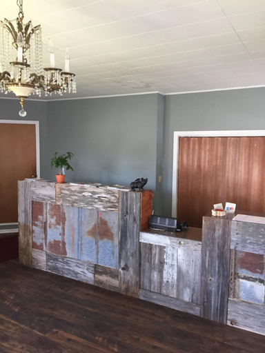 Public Area 2, The Oak Motel, Fayette