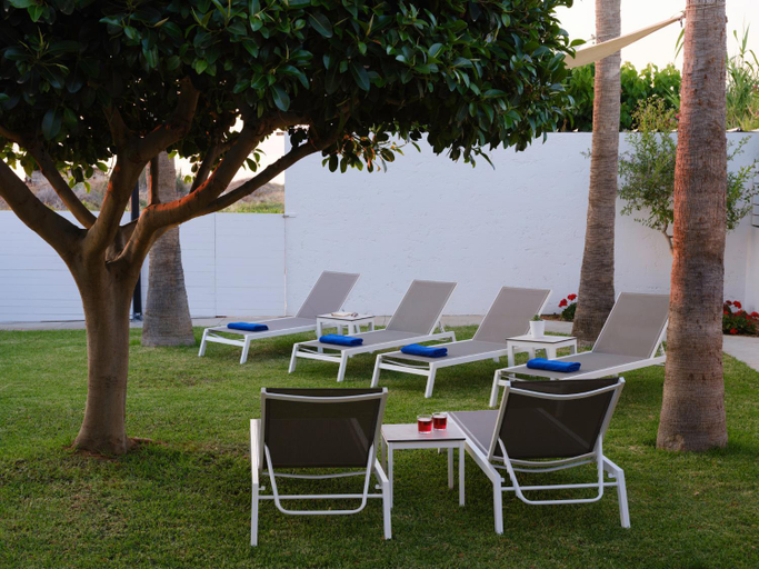 Others 3, Sea La Vie, Crete