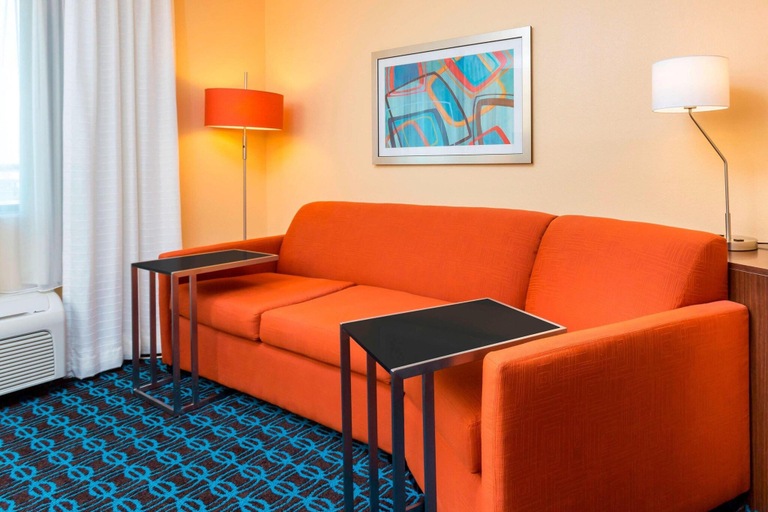 Bedroom 4, Fairfield Inn Suites Victoria, Victoria