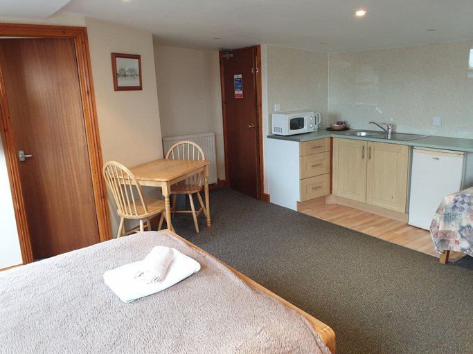 Others 4, Malin House, Pembrokeshire