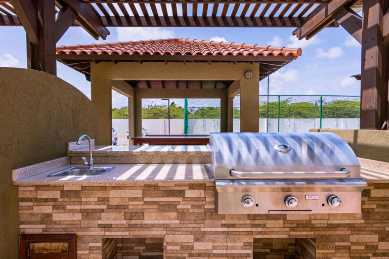 Others 5, One Bedroom w Amazing Views GYM Resort Amenities