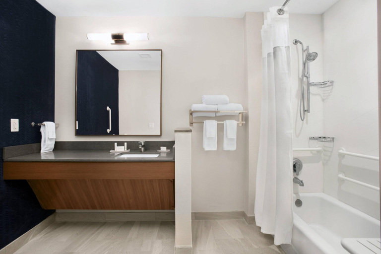 Bathroom 4, Fairfield Inn &Suites Daytona Beach Speedway/Airpt, Volusia
