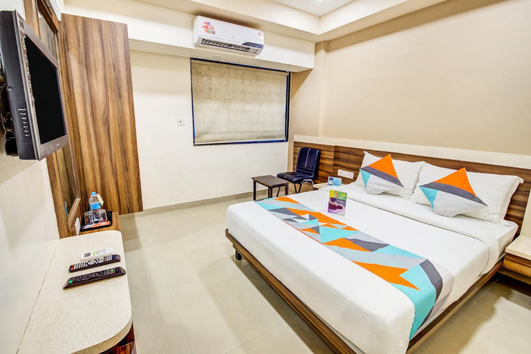 Bedroom, Hotel Dreamland, Pune