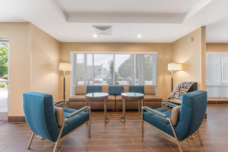 Public Area 3, TownePlace Suites by Marriott Greensboro Coliseum Area, Guilford