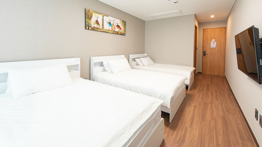 Bedroom 2, Incheon Airport Guesthouse King, Jung