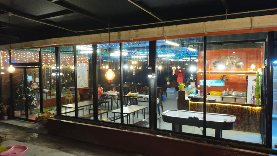 Food & Drinks 4, Happy Garden, Ranau