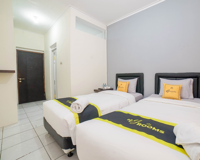 Bedroom 3, Fortuna Hotel and Residence by My Hospitality, Bandung