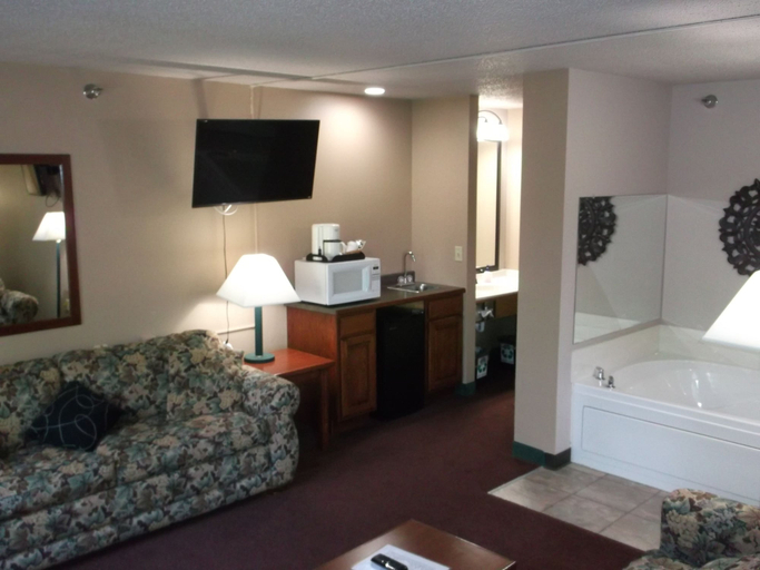Bedroom 3, De Smet Super Deluxe Inn and Suites, Kingsbury