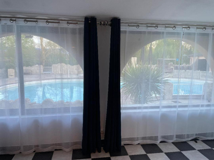 Others 2, Gites piscine Spa, Tarn