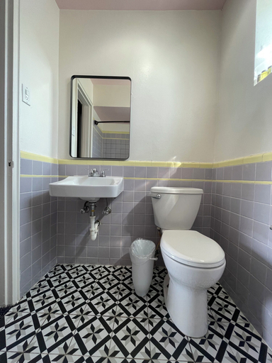 Bathroom 3, Rainbow Motel, Weld