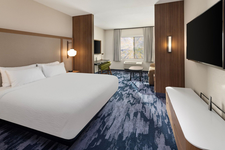 Bedroom 4, Fairfield Inn & Suites by Marriott Alexandria, Douglas