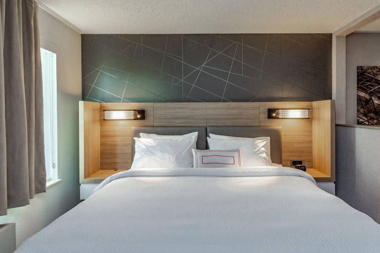 Bedroom 2, Springhill Suites Anchorage Midtown, Anchorage