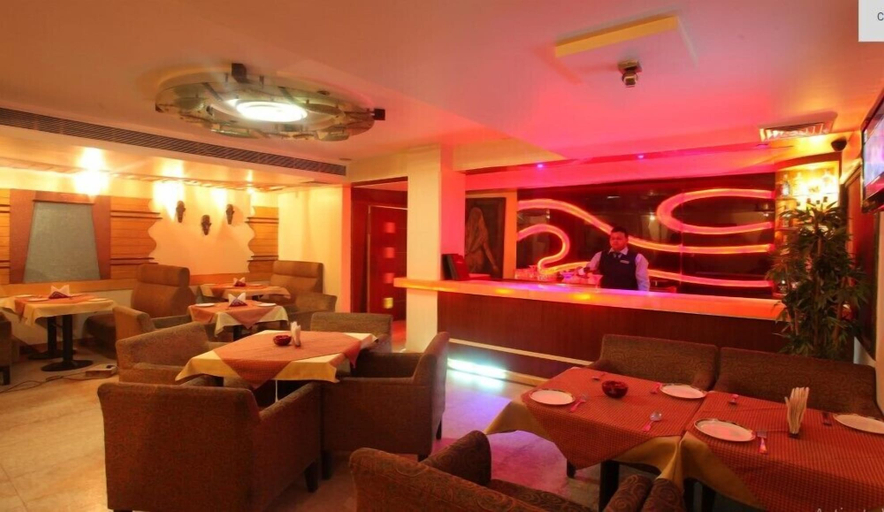 Food & Drinks 4, Wingston A TreeHouse Hotel Mathura, Mathura
