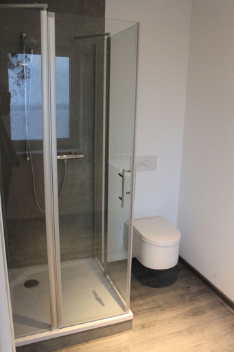 Bathroom 3, Troll's Brauhaus Hotel, Hochsauerlandkreis
