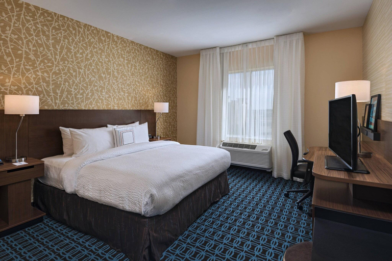 Bedroom 3, Fairfield Inn & Suites by Marriott Austin Buda, Hays