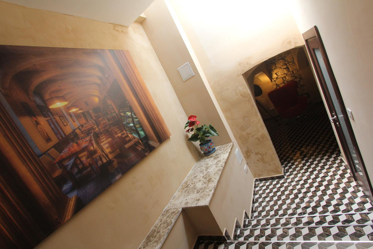 Public Area 2, My Travel House