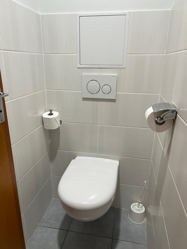 Bathroom 3, Aiguille Noire, Savoie