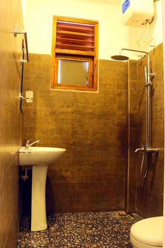 Bathroom 3, The Mango Leaf, Matara Four Gravets