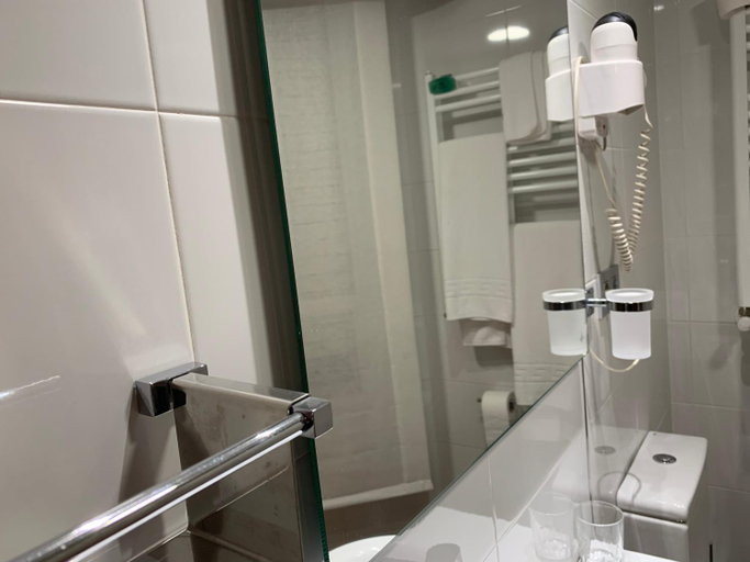 Bathroom, Hotel Herreros, Castellón