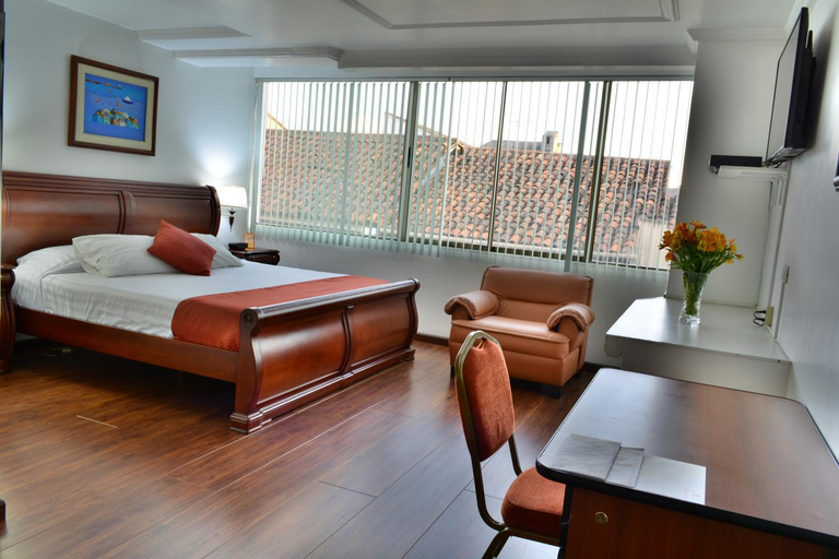 Others 3, Hotel Cordero, Cuenca