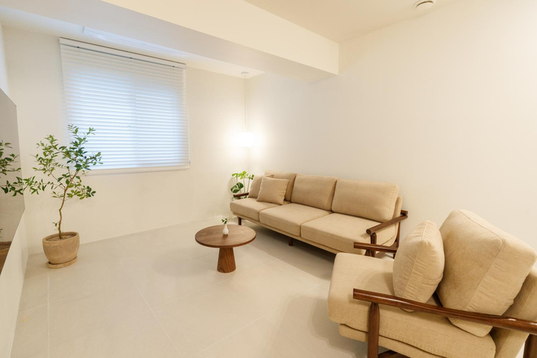 Others 4, White Linen House, Gangnam