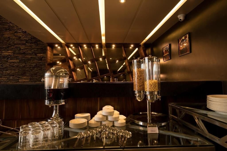 Food & Drinks 4, Enrise By Sayaji Ahilyanagar, Ahmadnagar