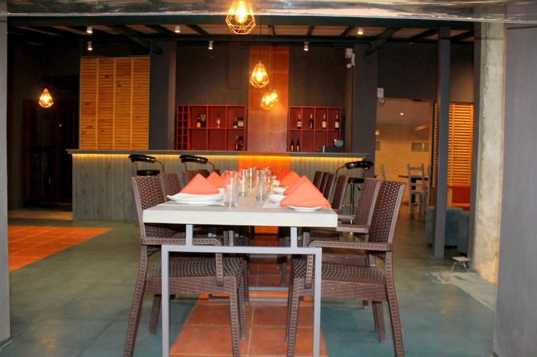 Food & Drinks 5, Morning Star Resorts, Negombo