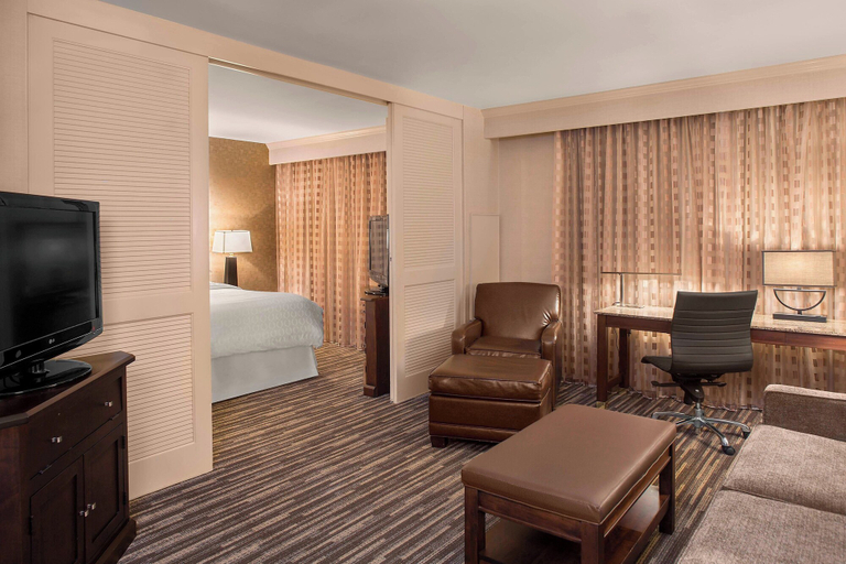 Bedroom 3, Sheraton Suites Akron Cuyahoga Falls, Summit