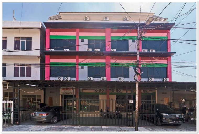 Exterior & Views 22