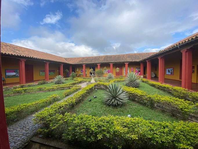 Others 3, Hotel Torrado, Ocaña