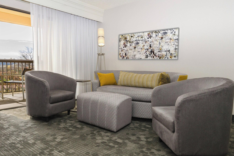 Bedroom 3, Courtyard By Marriott Nashville At Opryland, Davidson