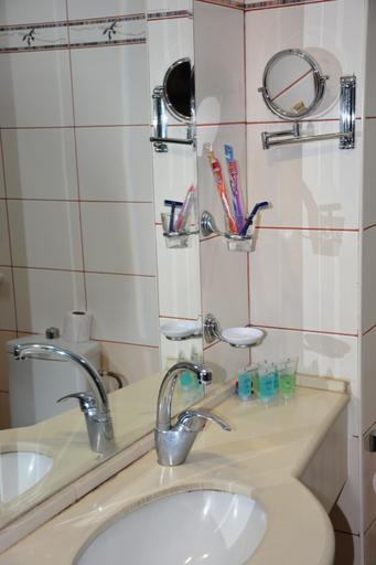 Bathroom 4, EL-Mirador Hotel, Ramallah and Al-Bireh