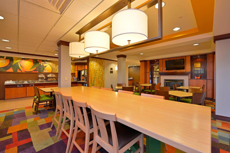 Food & Drinks 5, Fairfield Inn & Suites by Marriott Williamsport, Lycoming