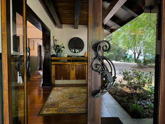 Public Area, Malachite Manor, Sisonke