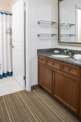 Bathroom, Residence Inn by Marriott Rockford, Winnebago
