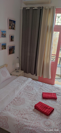 Bedroom 1, GuestHouse COMFY - separate rooms in the apartment for a relaxing holiday