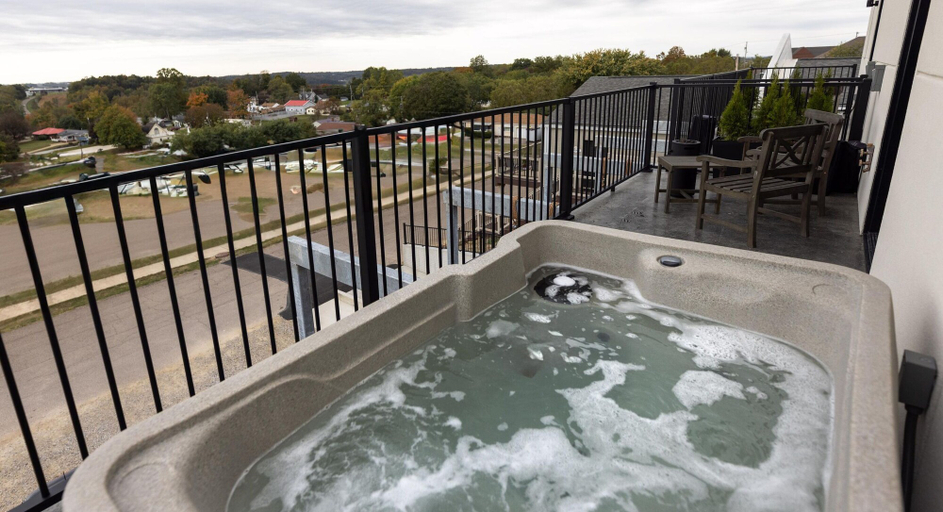 Sport & Beauty, The Atlee Suites, Holmes