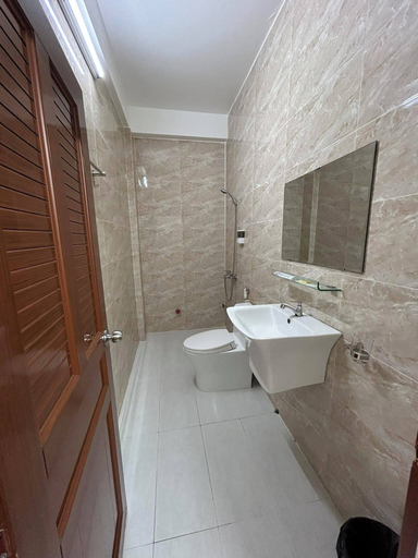 Bathroom 5, Nha Nghi 68, Rạch Giá