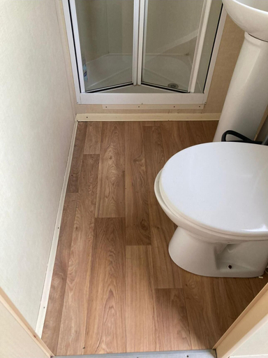 Bathroom 2, 2-bed Caravan in Mablethorpe sea Front Location, Lincolnshire
