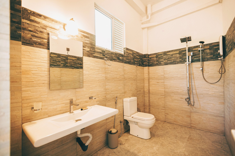 Bathroom 4, Samudra Beach Resort, Tangalle