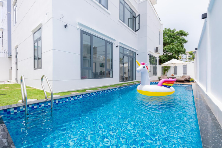Swimming Pool 5