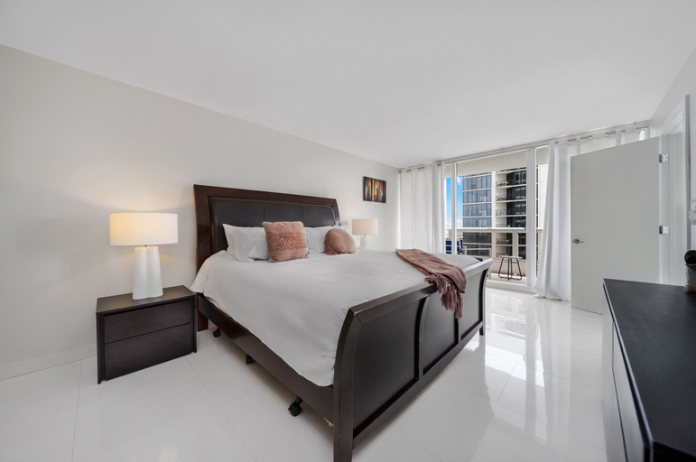 Bedroom 23